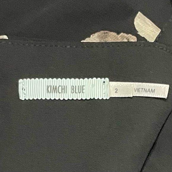 kimchi Blue UO Women’s Floral Romper - Picture 5 of 13